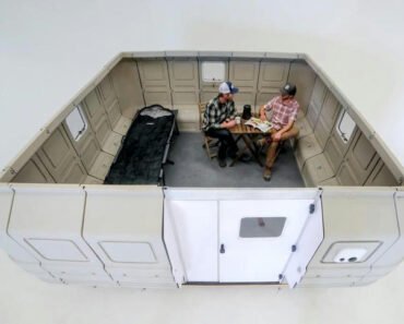 This is a Tiny House That Can Be Built with Just One Screwdriver. Take a Look at This Miracle’s Inside!